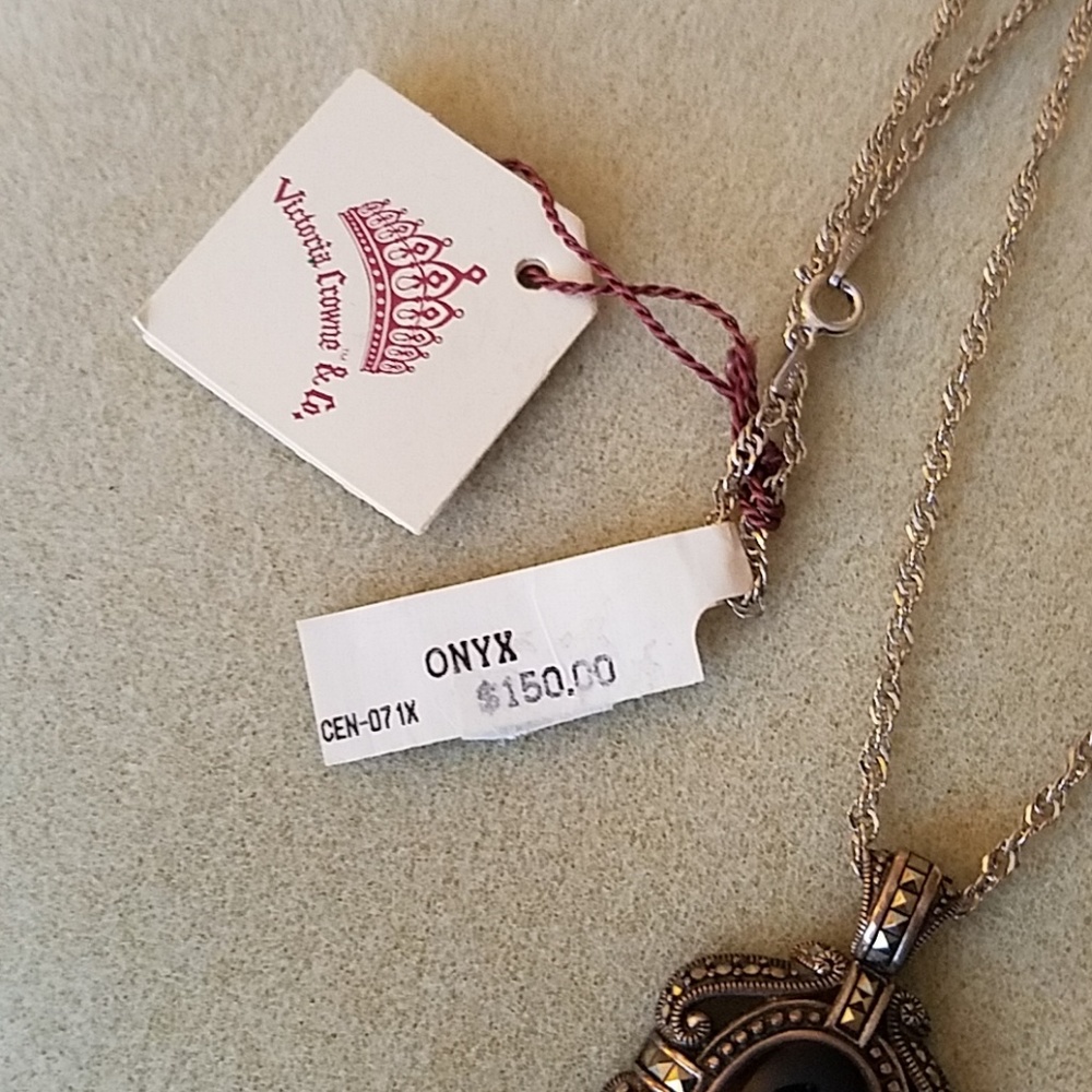 Necklace - Picture 2 of 3